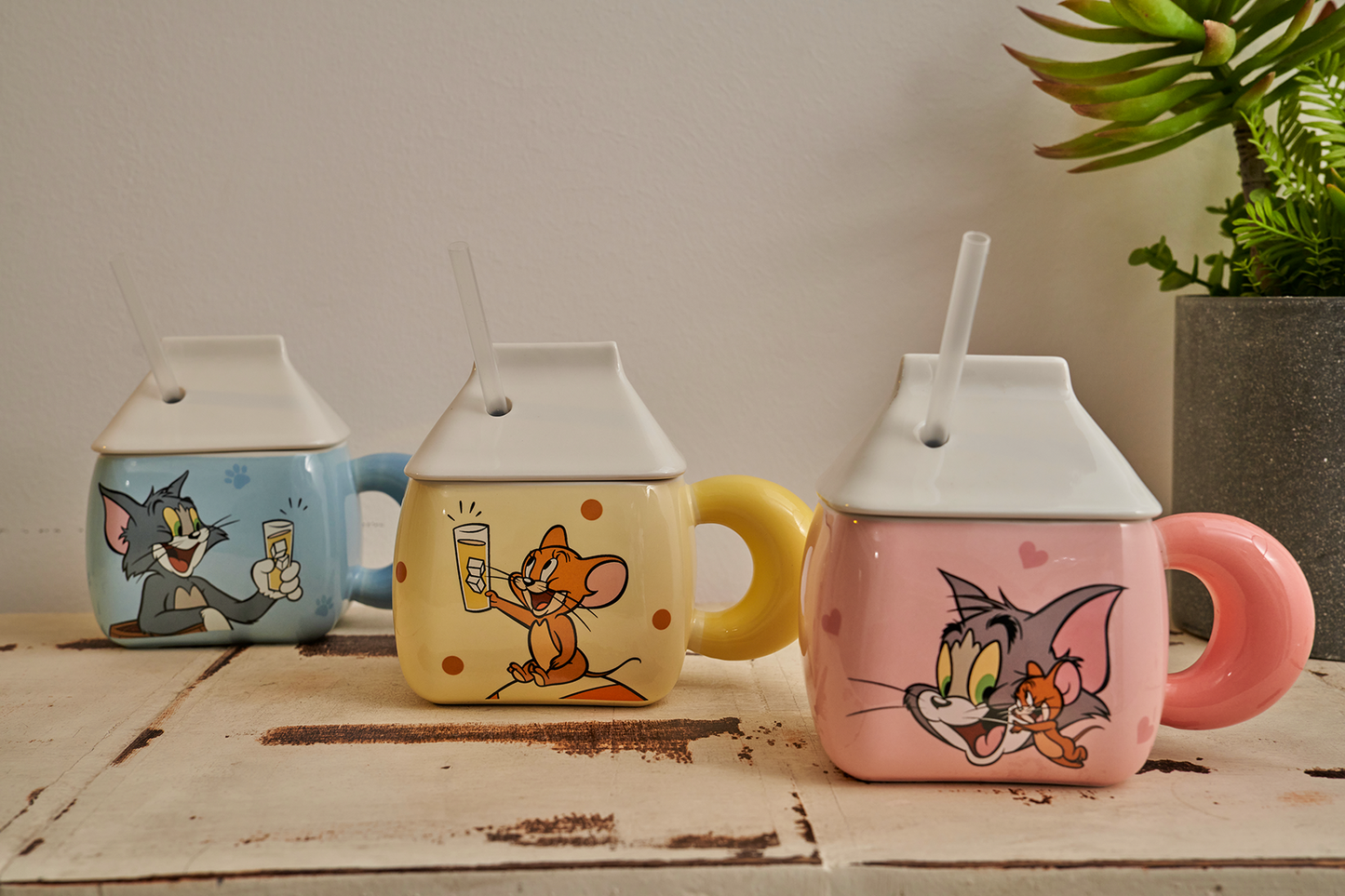 Tom & Jerry Ceramic Mug With Straw