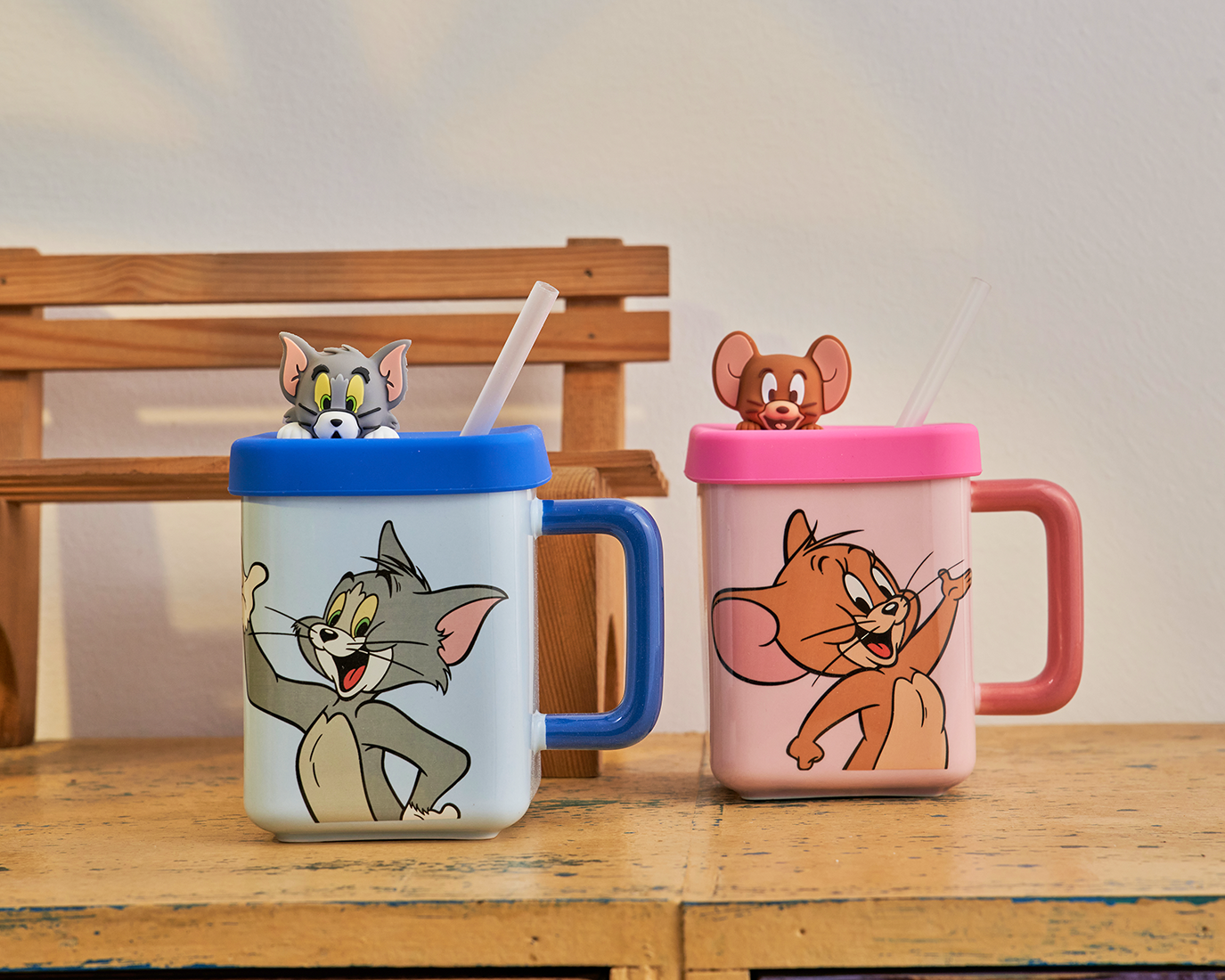 TOM & JERRY Ceramic Mug with straw