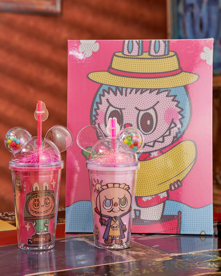 Drink cup with straw