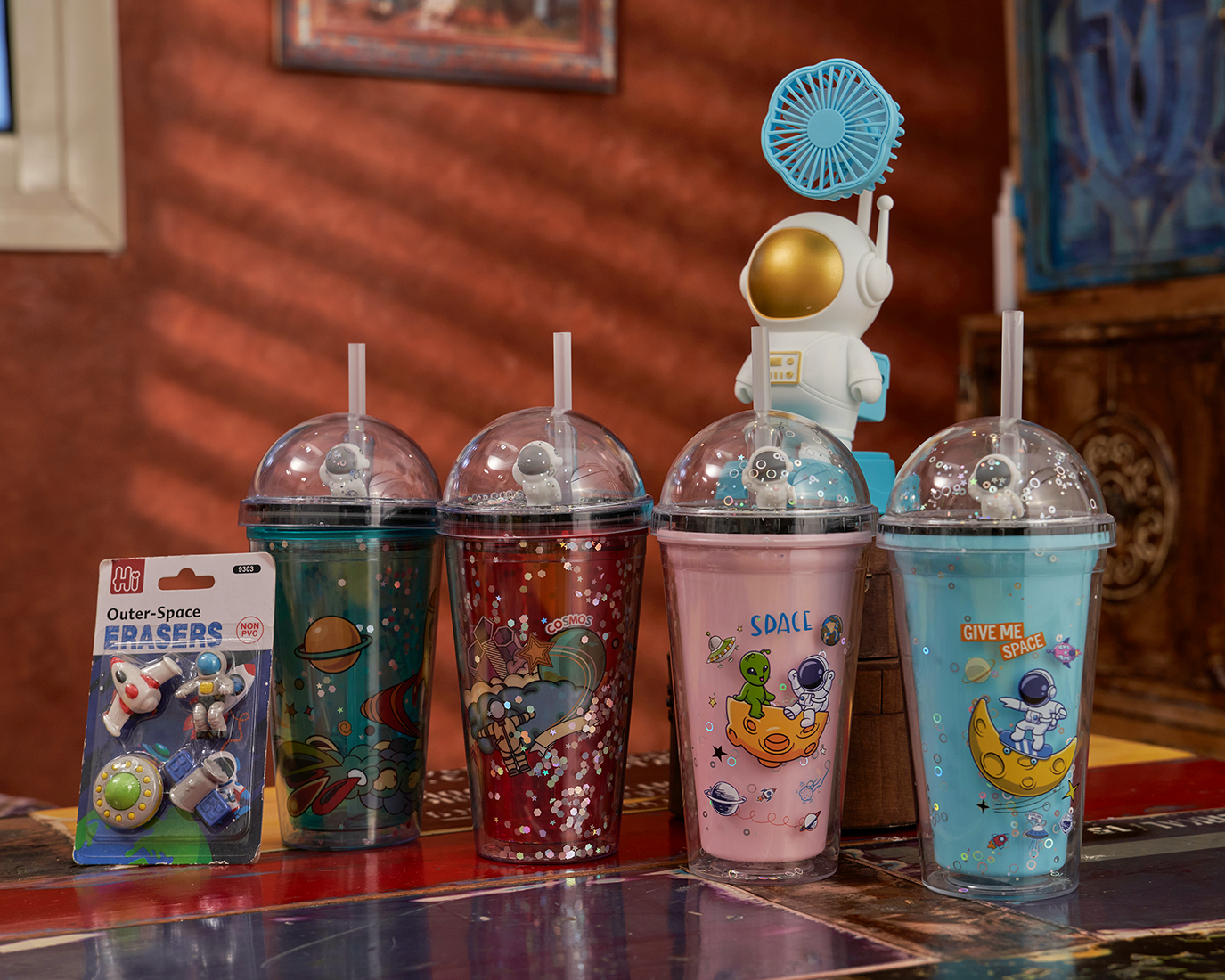 Drink cup with straw